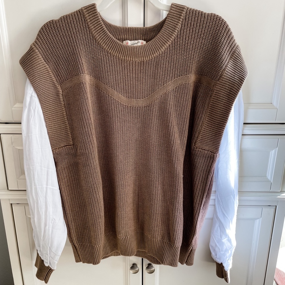 Sweater vest / Sand shirt Combo